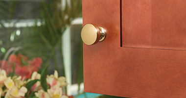 <p>Whether it’s new, popular finishes or beautifully crafted items, Atlas Homewares is on the cutting edge of cabinet hardware. They offer a large selection of finishes and collections.</p>
